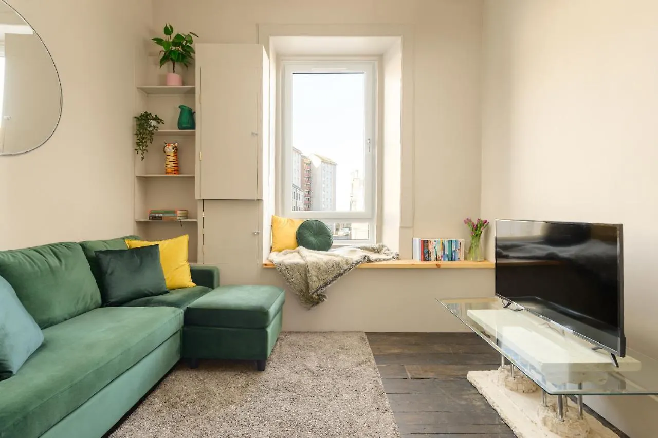 Spacious 2Br Leith Apartment 爱丁堡