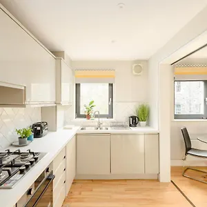 Apartment Modern Mews - New Town, Edinburgh